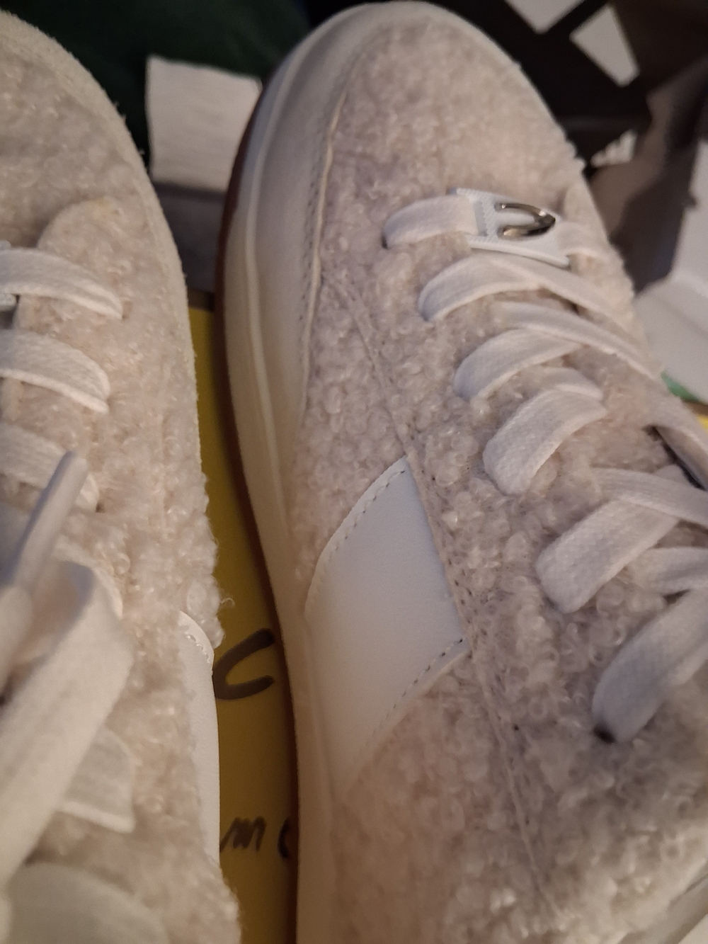 NEW W/BOX Circus by Sam Edelman US Size 9M, Cream Sherpa Lace-Up Sneakers - Picture 11 of 16